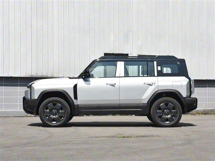 Fengyun X3L 2025 EREV SUV