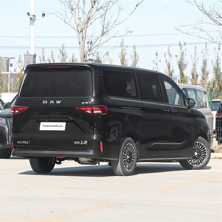 2025 BAW Ruisheng M7 minivan